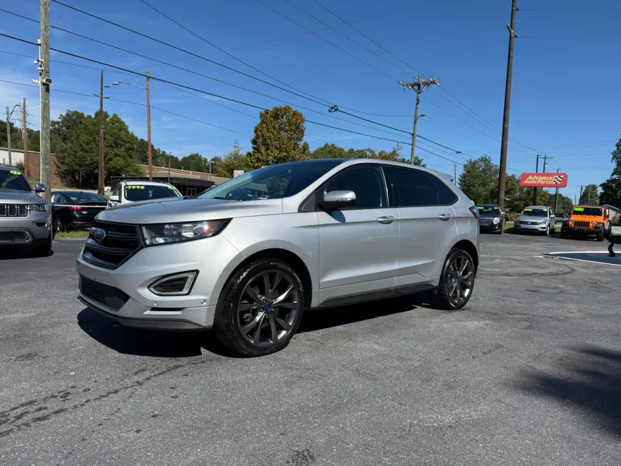 2016 Ford Edge Sport photo 1