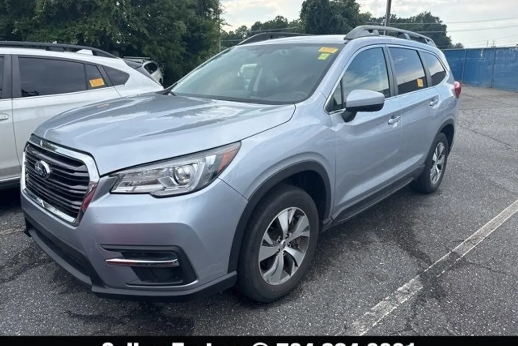 2022 Subaru Ascent Premium photo 1