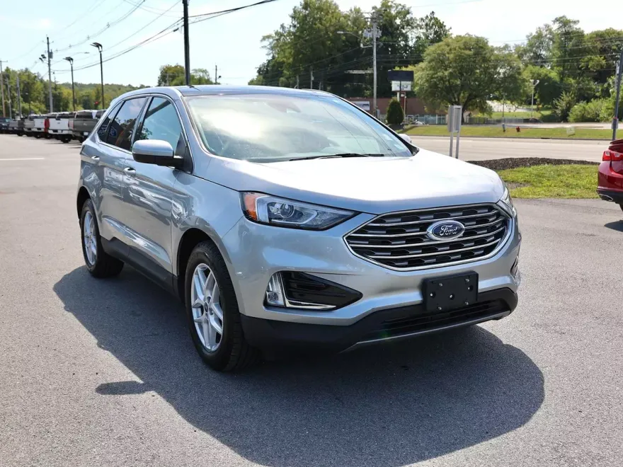 2021 Ford Edge SEL photo 1