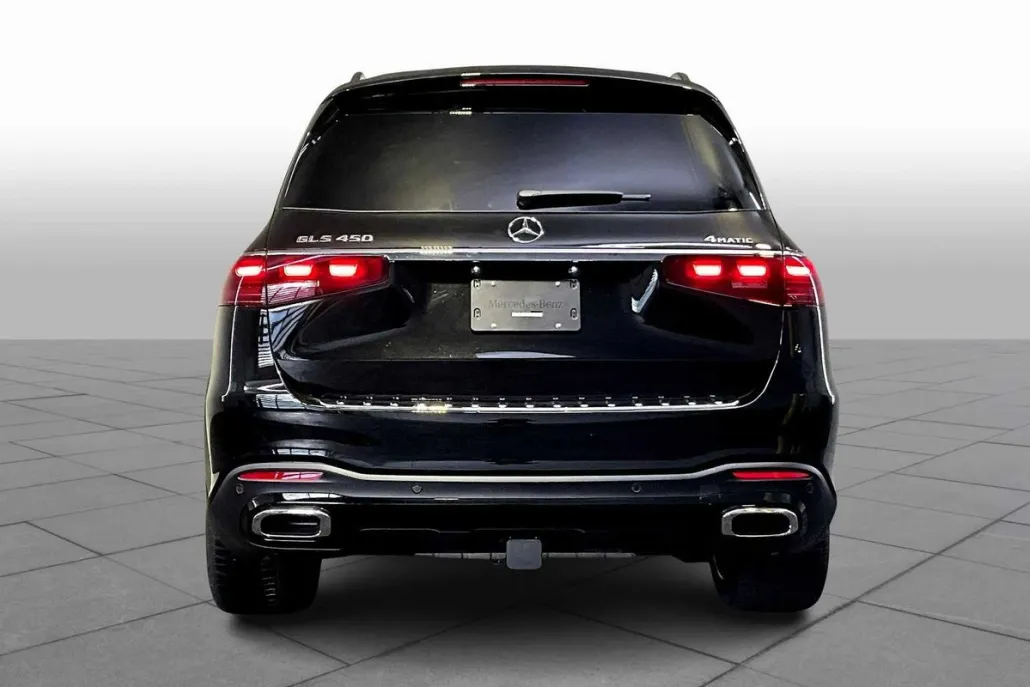 2026 Mercedes Benz GLS 450 4MATIC photo 1