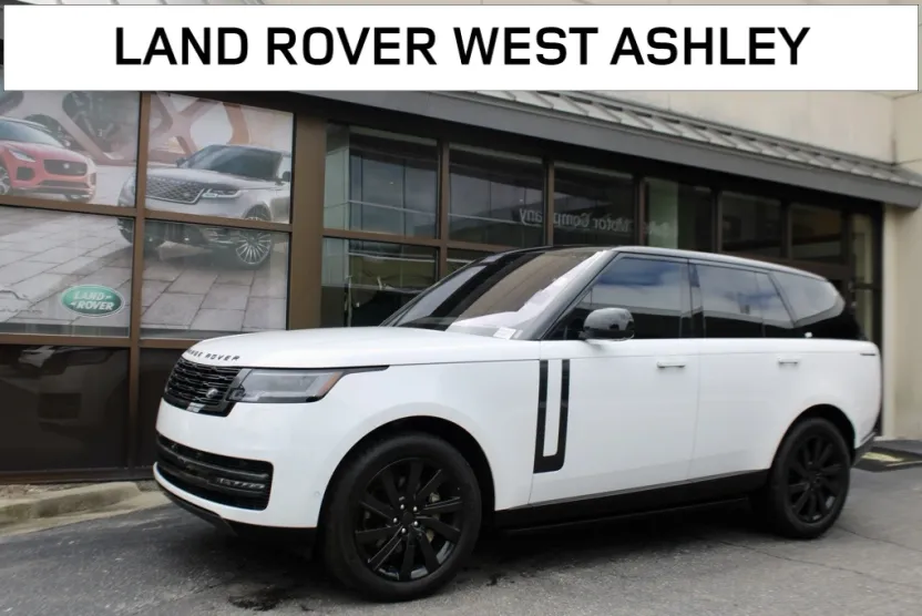 2023 Land Rover Range Rover SE photo 1