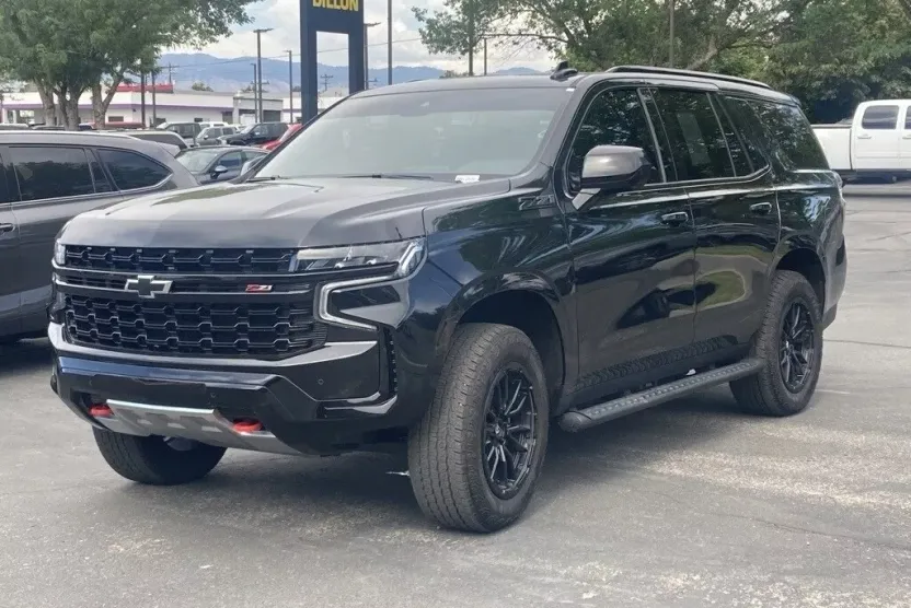 2024 Chevrolet Tahoe Z71 photo 1