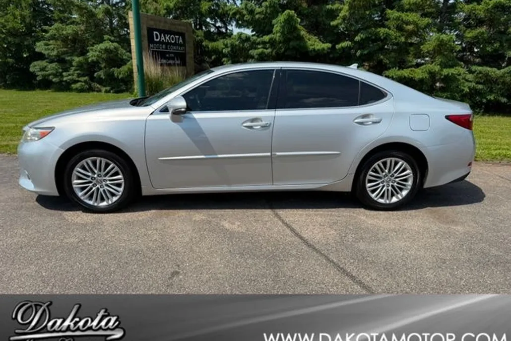 2013 Lexus ES 350 Base photo 1