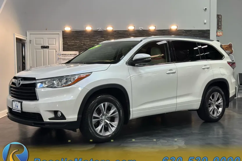 2015 Toyota Highlander XLE photo 1