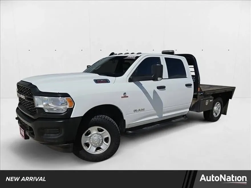2022 Ram 3500 Tradesman photo 1