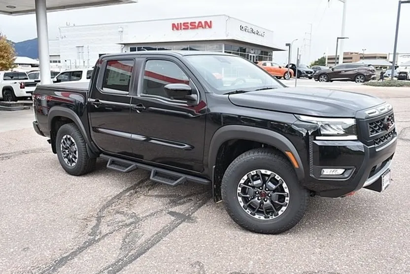 2026 Nissan Frontier PRO-4X photo 1