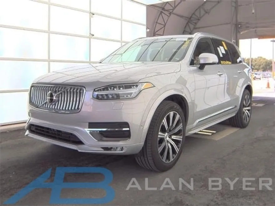 2025 Volvo XC90 Plus photo 1