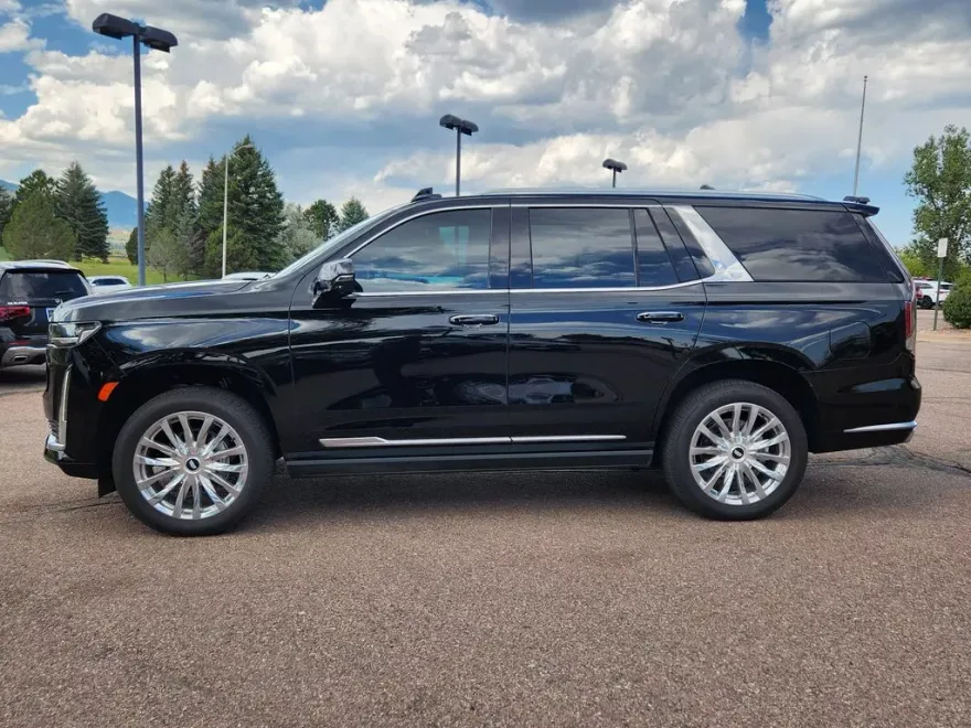 2024 Cadillac Escalade Premium Luxury photo 1