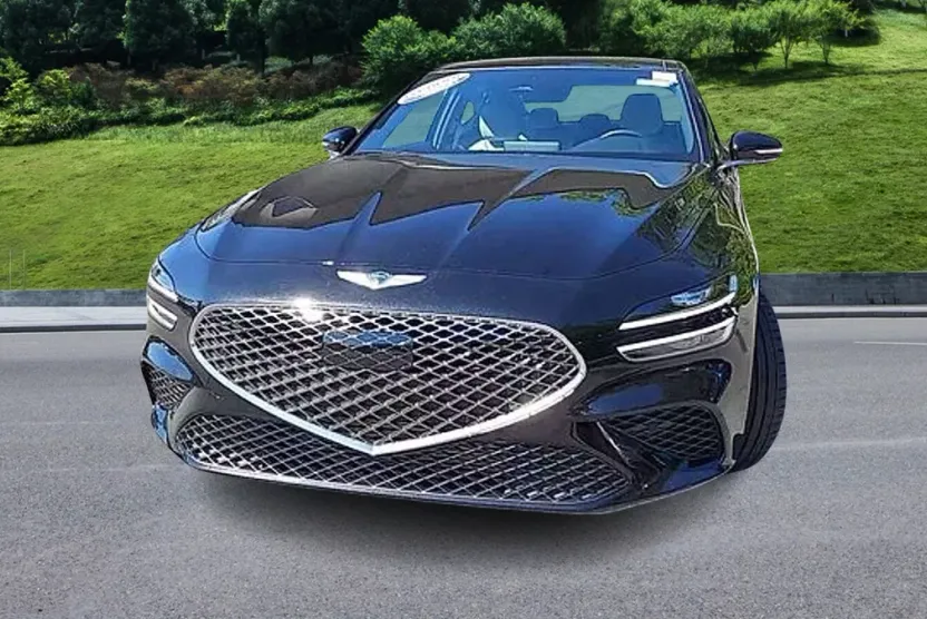 2022 Genesis G70 2.0T photo 1
