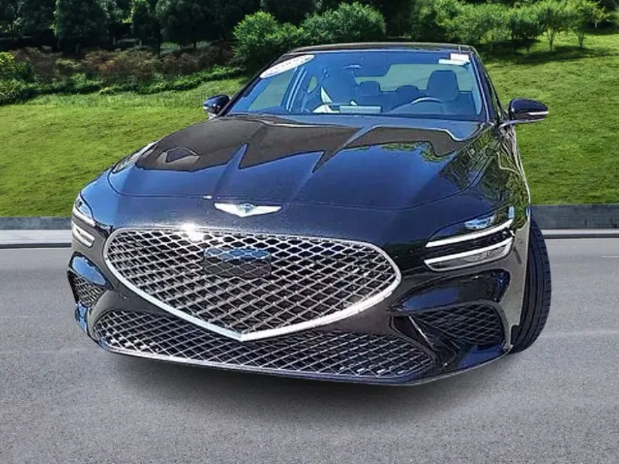 2022 Genesis G70 2.0T photo 1