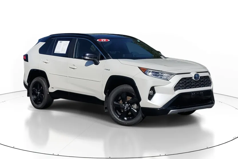 2019 Toyota RAV4 Hybrid XSE photo 1