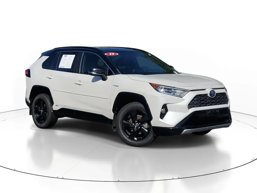 2019 Toyota RAV4 Hybrid XSE photo 1