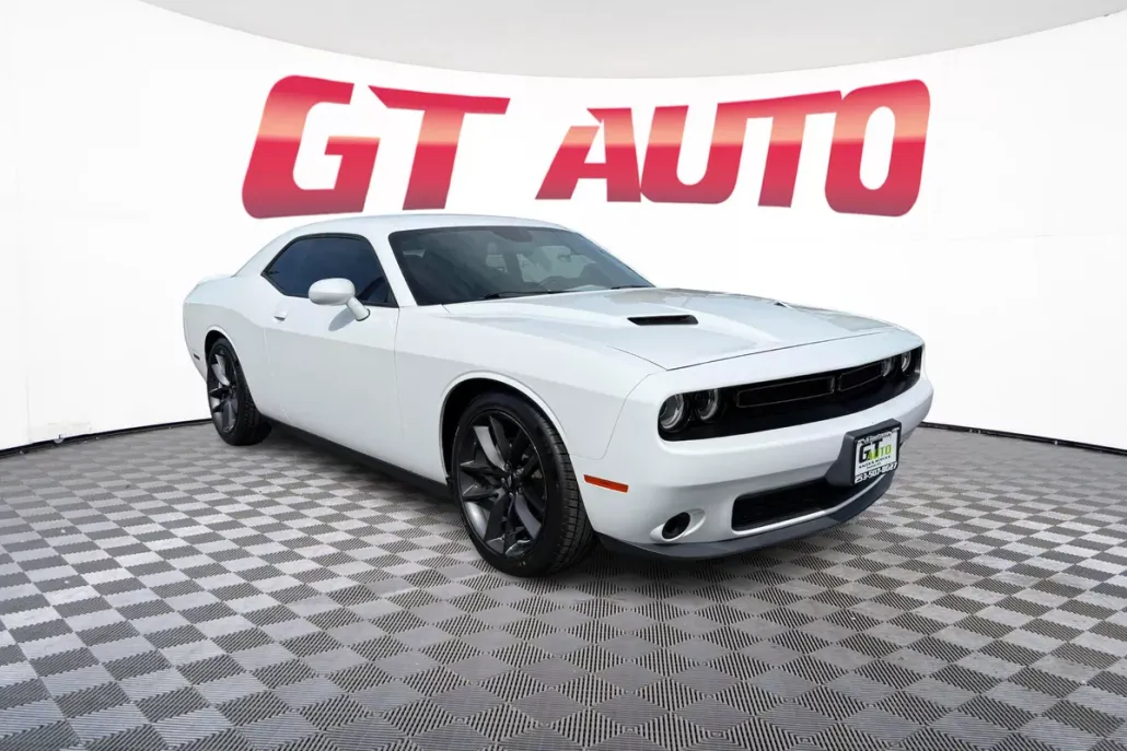 2019 Dodge Challenger SXT photo 1