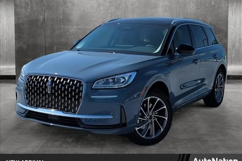 2024 Lincoln Corsair Grand Touring photo 1