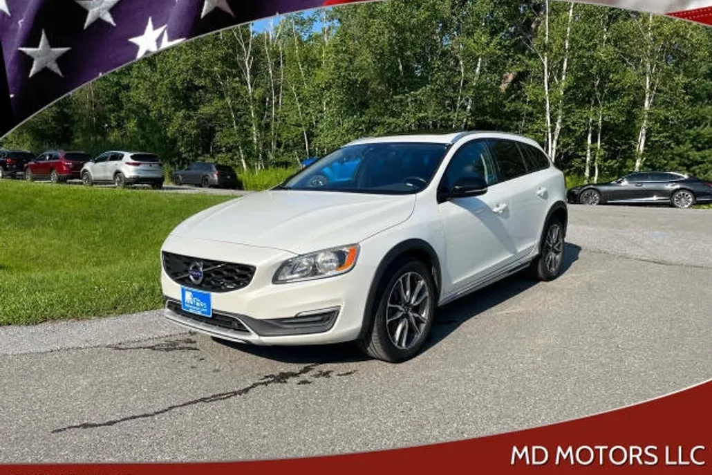 2018 Volvo V60 Cross Country T5 Premier photo 1