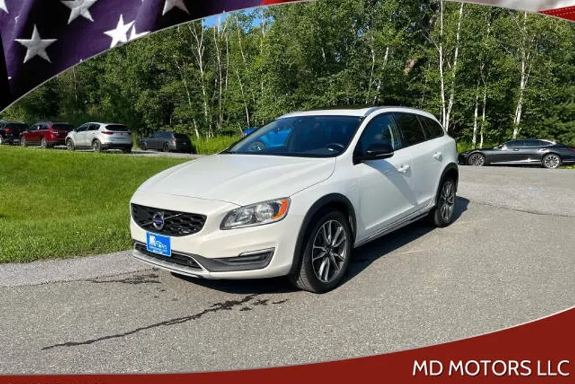 2018 Volvo V60 Cross Country T5 Premier photo 1