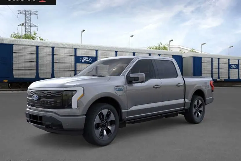 2025 Ford F-150 Lightning Platinum photo 1