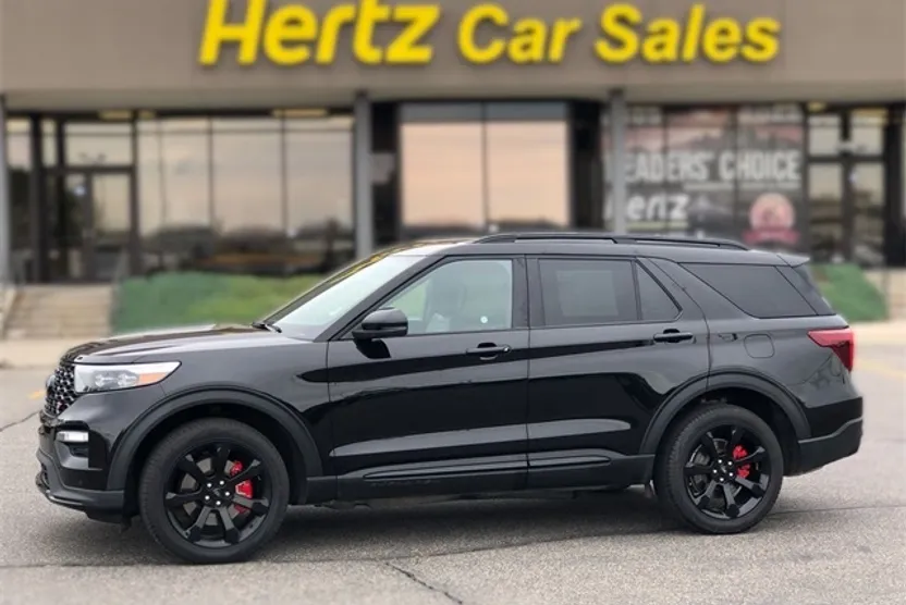 2024 Ford Explorer ST photo 1