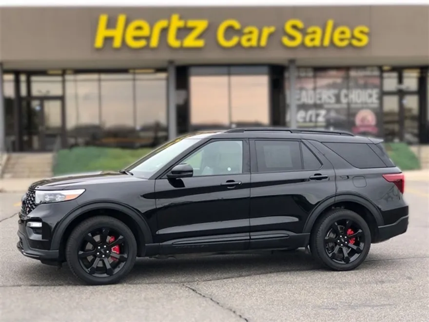 2024 Ford Explorer ST photo 1