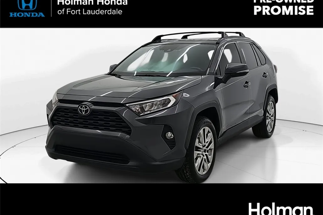 2020 Toyota RAV4 XLE Premium photo 1