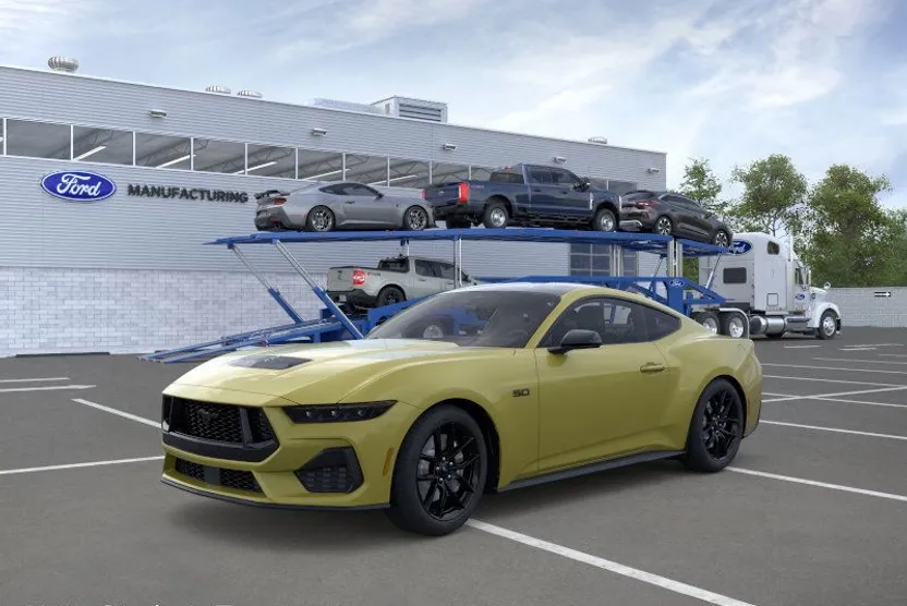2025 Ford Mustang GT photo 1