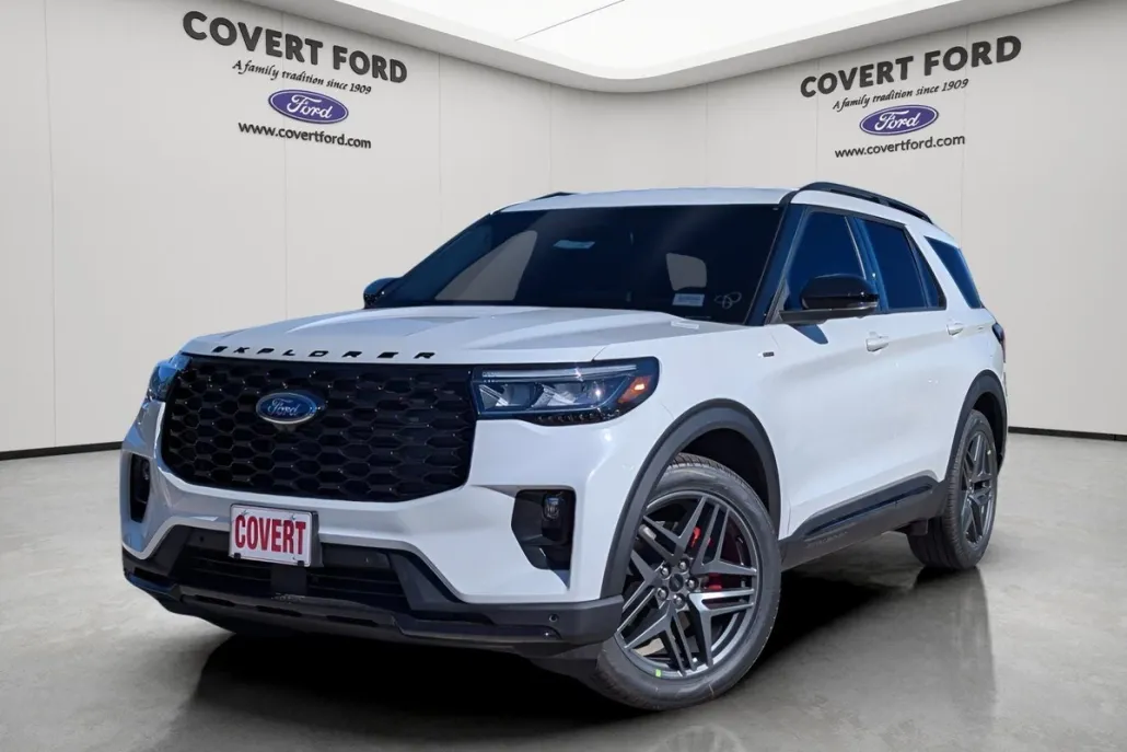 2025 Ford Explorer ST-Line photo 1