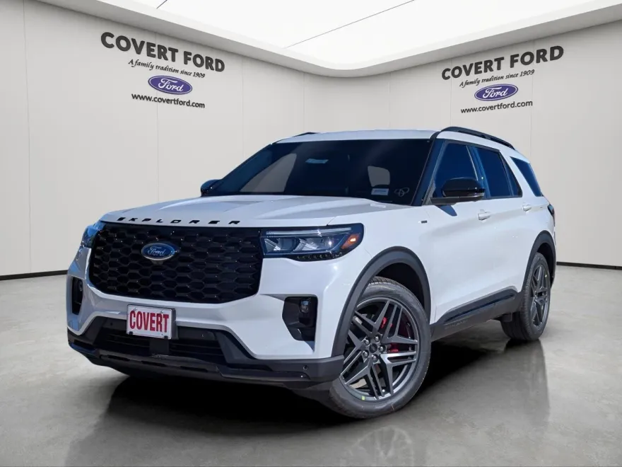 2025 Ford Explorer ST-Line photo 1