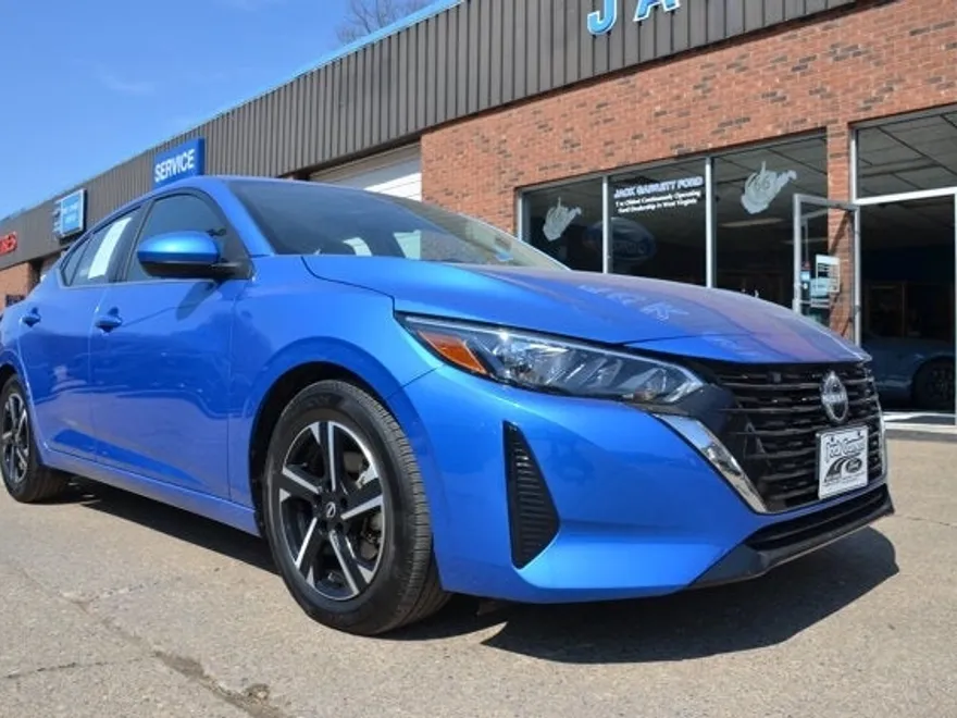 2024 Nissan Sentra SV photo 1