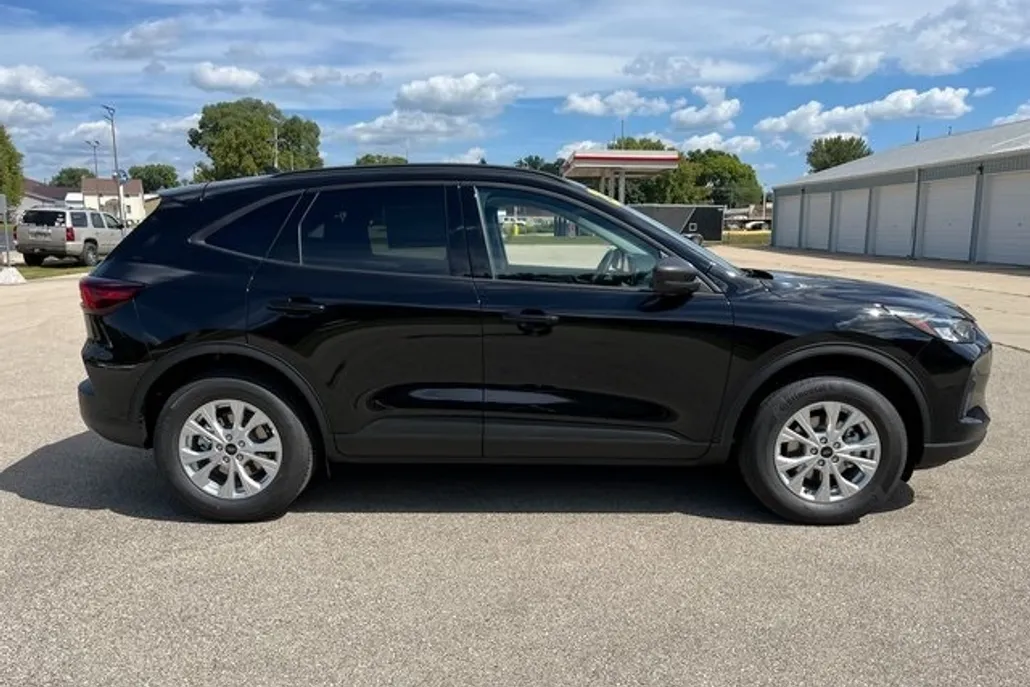 2025 Ford Escape Active photo 1