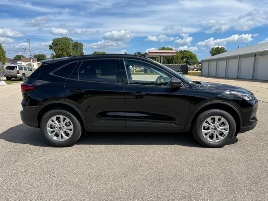 2025 Ford Escape Active photo 1