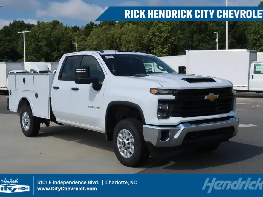 2025 Chevrolet Silverado 2500HD photo 1