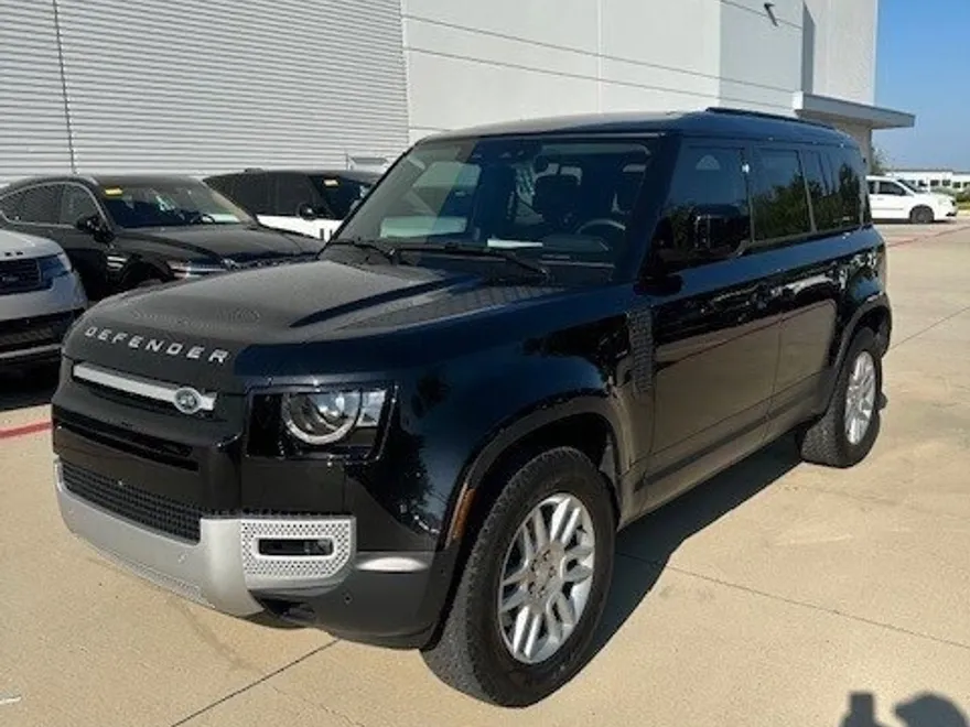 2025 Land Rover Defender 110 S photo 1