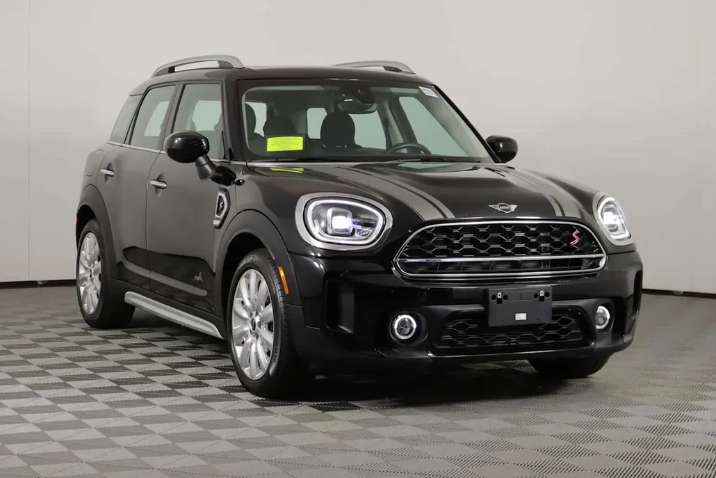 2022 Mini Countryman S ALL4 photo 1
