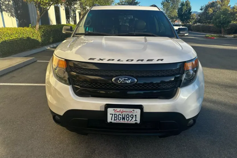 2014 Ford Explorer Sport photo 1