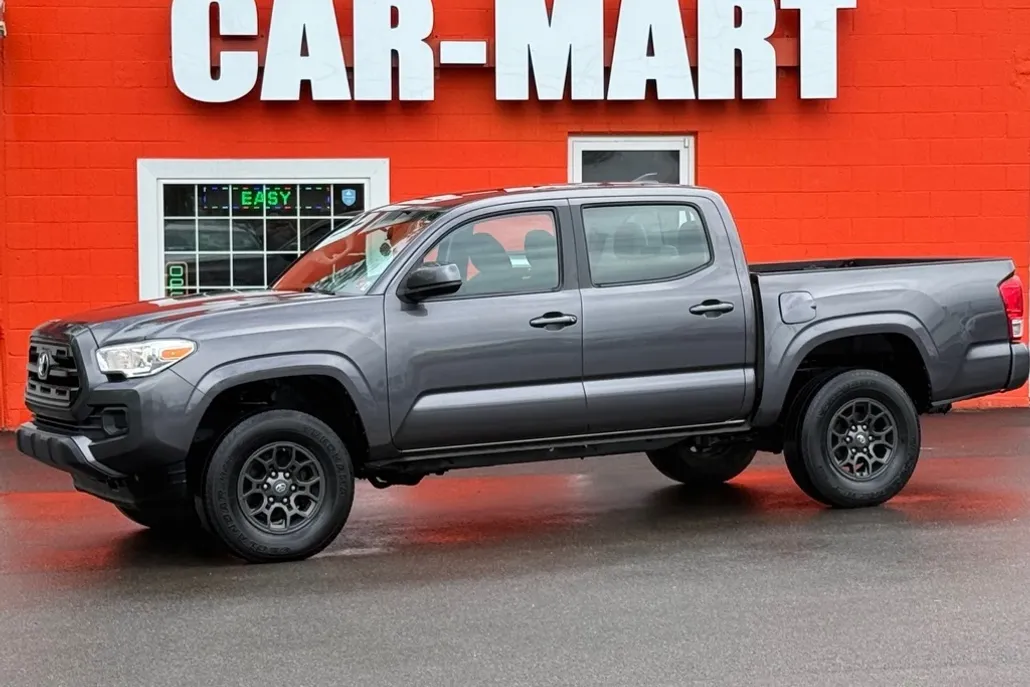 2016 Toyota Tacoma Double Cab photo 1