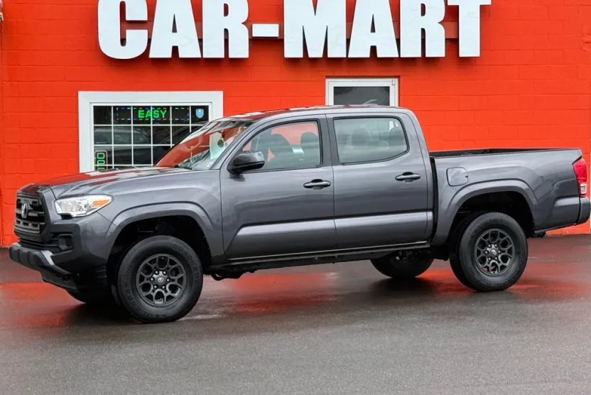 2016 Toyota Tacoma Double Cab photo 1