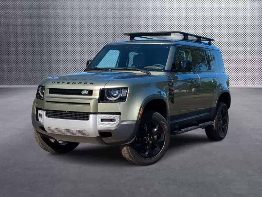 2025 Land Rover Defender 110 S photo 1