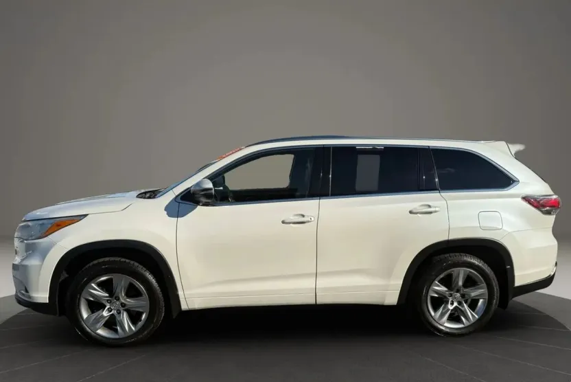 2014 Toyota Highlander Limited Sport photo 1