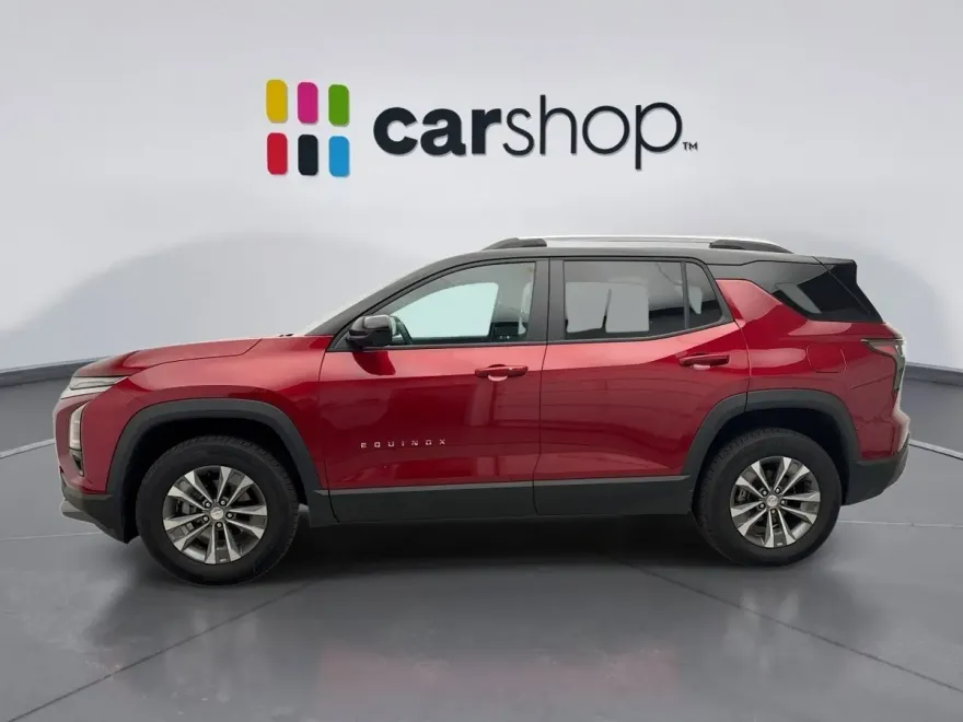 2025 Chevrolet Equinox LT photo 1
