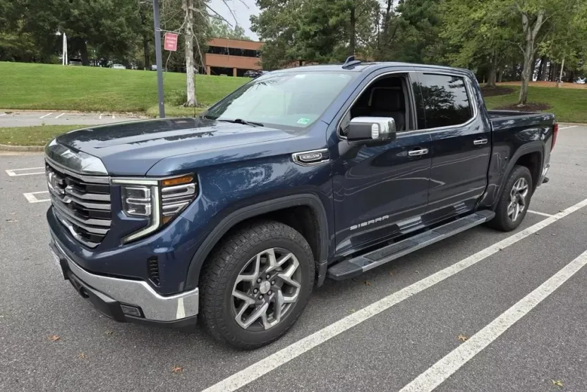 2022 Gmc Sierra 1500 SLT photo 1