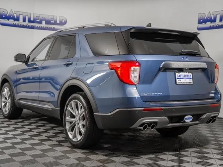 2021 Ford Explorer Platinum photo 1