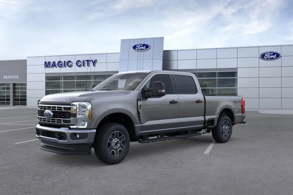 2025 Ford F-250 XLT photo 1