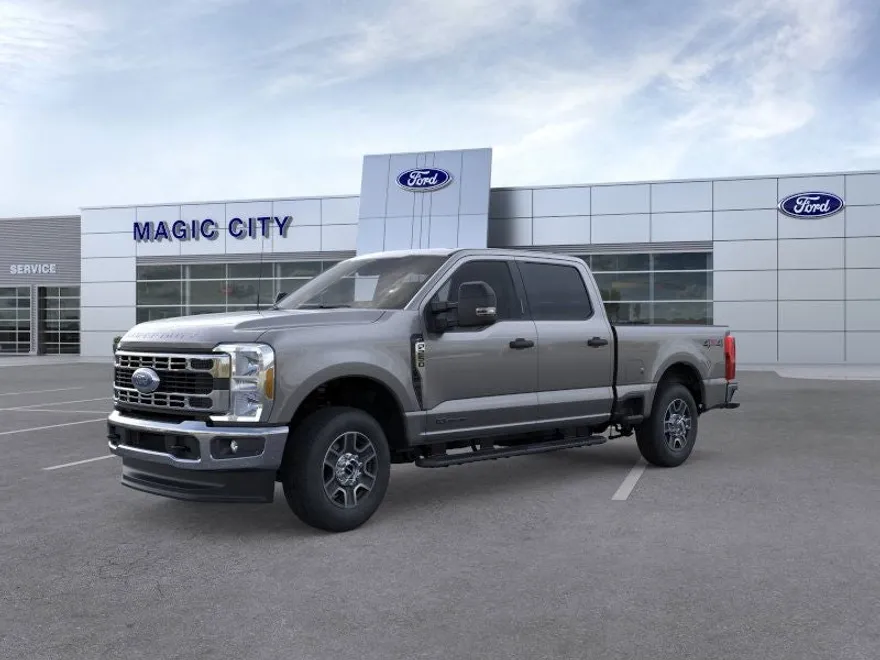 2025 Ford F-250 XLT photo 1