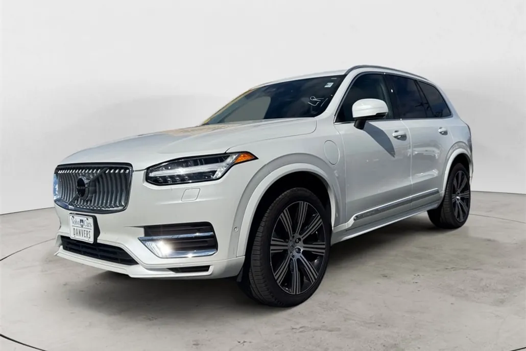 2024 Volvo XC90 Recharge T8 Plus photo 1