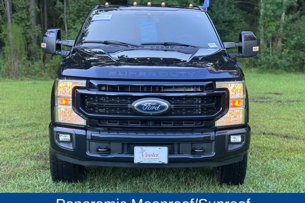 2022 Ford F-250 Lariat photo 1