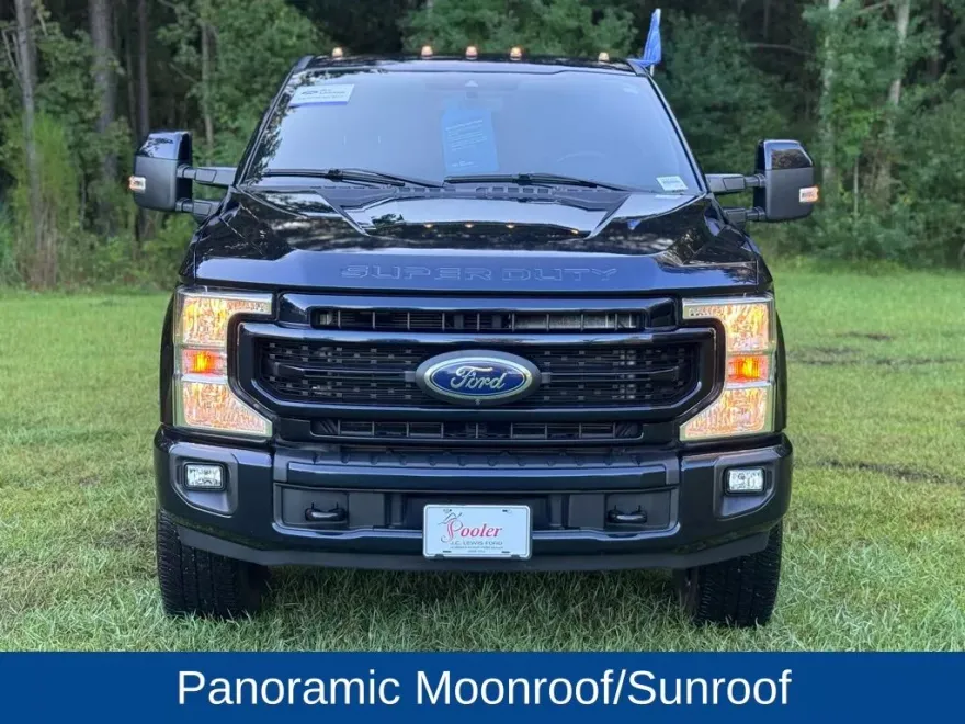2022 Ford F-250 Lariat photo 1