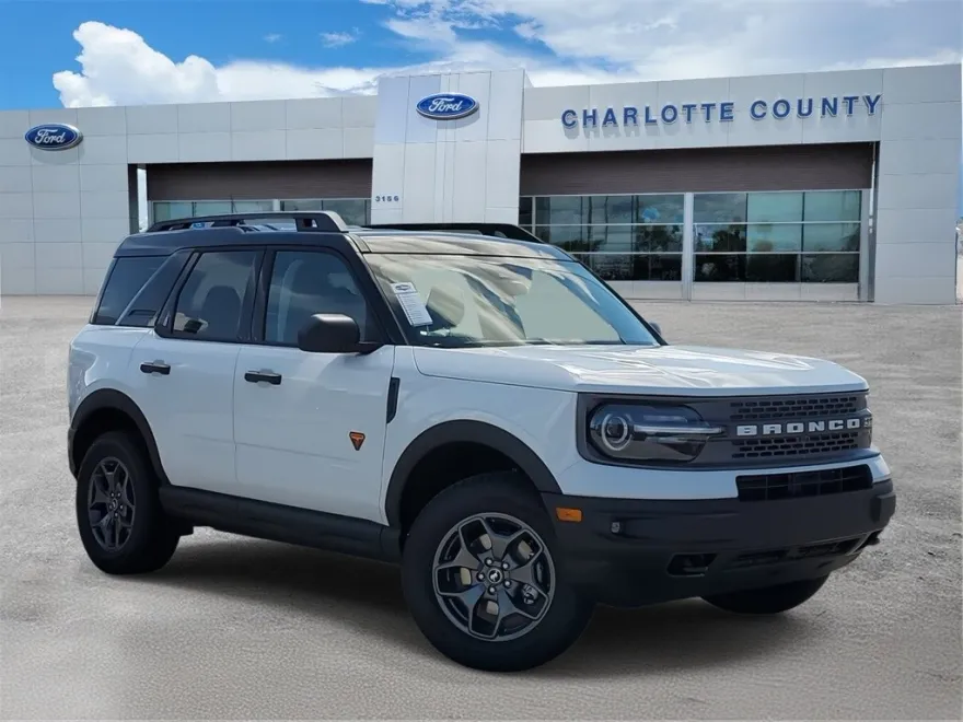2024 Ford Bronco Sport Badlands photo 1