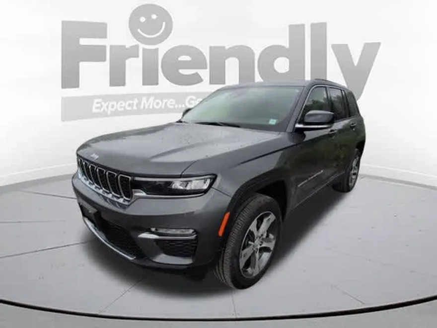 2024 Jeep Grand Cherokee Limited photo 1