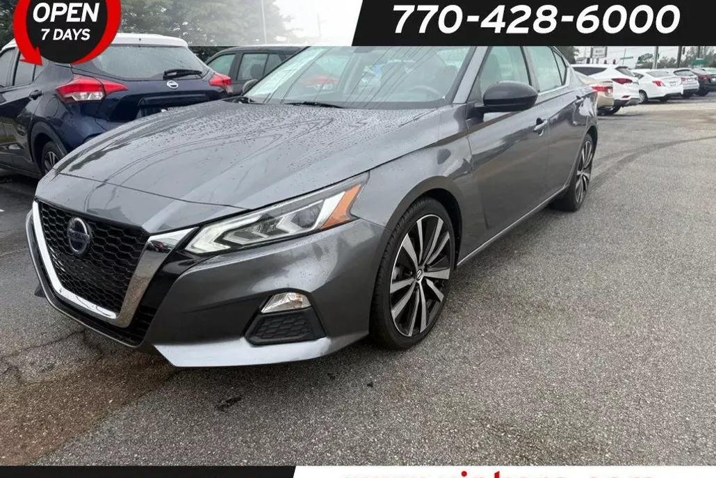 2021 Nissan Altima 2.5 SR photo 1