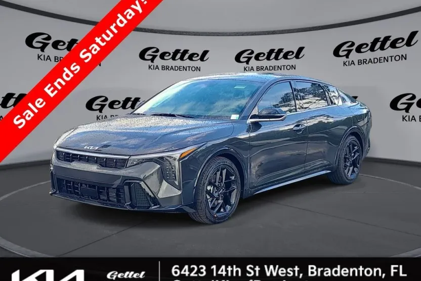 2025 Kia K4 GT-Line Turbo photo 1